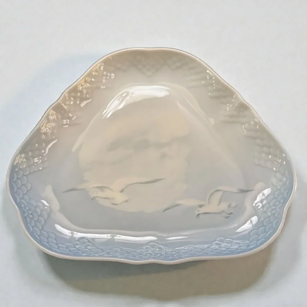 Vintage Bing & Grondahl Denmark Triangle Seagull Plate